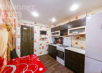 Продается 2-ком. квартира, 47.5 м2, Екатеринбург, улица Академика Бардина, 30