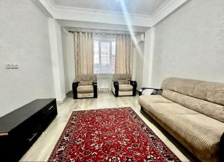 Сдам однокомнатную квартиру, 50 м2, Махачкала, улица Абу Даги, 4В