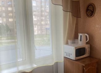 1-комнатная квартира в аренду, 32 м2, Североморск, улица Адмирала Сизова, 17
