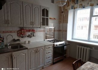 Сдам 3-комнатную квартиру, 87 м2, Ярославская область, улица Суркова, 7