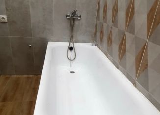 Продаю 1-комнатную квартиру, 36 м2, посёлок железнодорожной станции Высокая Гора, улица Сагдиева, 7