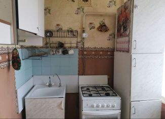 Продается 3-комнатная квартира, 64.5 м2, село Бобровка, 4-й квартал, 5