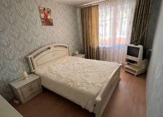 Сдам 2-ком. квартиру, 52 м2, Тула, улица Революции, 35