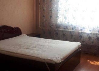 Сдается в аренду двухкомнатная квартира, 73 м2, Татарстан, улица Академика Губкина, 30В