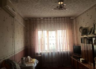 Продам трехкомнатную квартиру, 52 м2, станица Новотитаровская, улица Ленина, 186