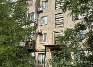 Продается двухкомнатная квартира, 46 м2, Волгоградская область, Молодёжная улица, 28