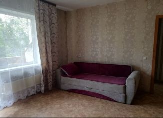 2-комнатная квартира в аренду, 47.3 м2, Ленинск-Кузнецкий, проспект Ленина, 23А