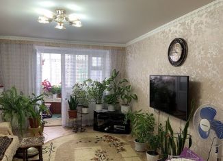 Продаю 3-ком. квартиру, 60 м2, Кукмор, Майский переулок, 1