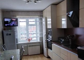 Трехкомнатная квартира на продажу, 68.9 м2, поселок городского типа Селенгинск, микрорайон Берёзовый, 37