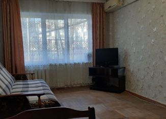 Продается 2-ком. квартира, 46 м2, Краснодар, улица Герцена, 172, улица Герцена