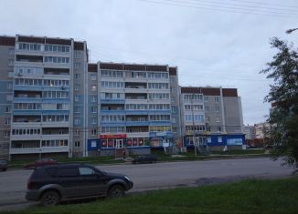 3-комнатная квартира в аренду, 63 м2, Каменск-Уральский, Каменская улица, 86
