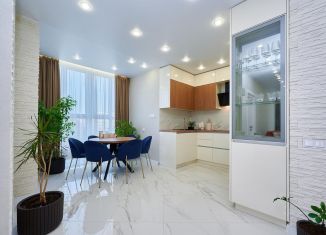 Продам 3-комнатную квартиру, 83 м2, Краснодар, улица Снесарева, 10к2, улица Снесарева