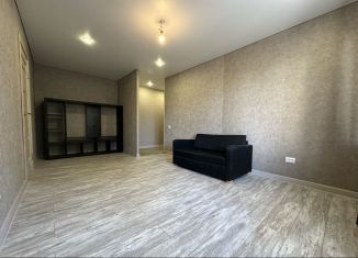 Продам трехкомнатную квартиру, 50 м2, Краснодар, улица Атарбекова, 31