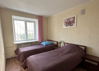 Сдам в аренду комнату, 10 м2, Обнинск, проспект Ленина, 75А