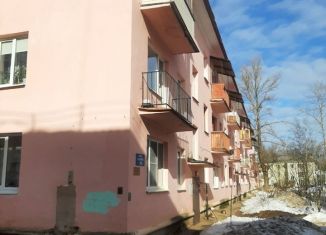 Продается двухкомнатная квартира, 38.5 м2, Бокситогорск, Садовая улица, 20А