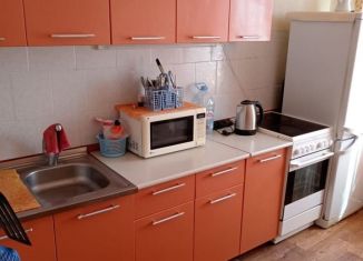 2-ком. квартира в аренду, 51 м2, Тобольск, 8-й микрорайон, 16