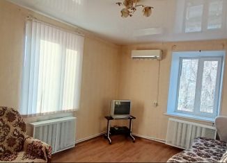 Продам 2-ком. квартиру, 42 м2, Соль-Илецк, Московская улица, 88