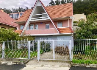 Сдам в аренду дом, 177 м2, Сочи, переулок Победы, 7, микрорайон Центральный