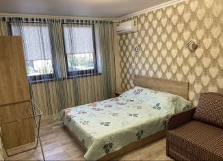 Сдаю в аренду квартиру студию, 40 м2, Крым, улица Калинина, 35