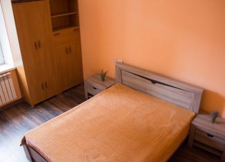 Сдаю в аренду двухкомнатную квартиру, 58 м2, Крым, Поликуровская улица, 13