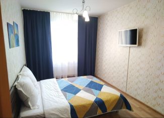 Сдается двухкомнатная квартира, 54 м2, Красноярск, улица Алексеева, 7