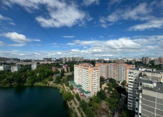 Продается 2-ком. квартира, 90 м2, Краснодар, микрорайон Черемушки, Ставропольская улица, 179/1