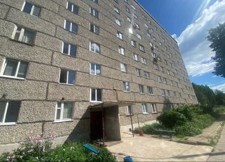 Продажа 3-комнатной квартиры, 54 м2, Воткинск, Ленинградская улица, 13