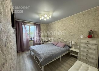 Продается трехкомнатная квартира, 67.6 м2, Санкт-Петербург, проспект Большевиков, метро Проспект Большевиков