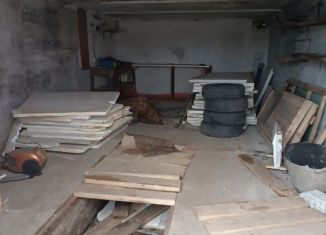 Продаю гараж, 24 м2, Арсеньев, Комсомольская площадь