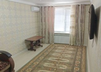 Сдам в аренду 2-ком. квартиру, 60 м2, село Джалган, Дагестанская улица, 11