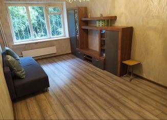 Сдается в аренду 1-комнатная квартира, 34.7 м2, Челябинск, улица Калмыкова, 12, Металлургический район