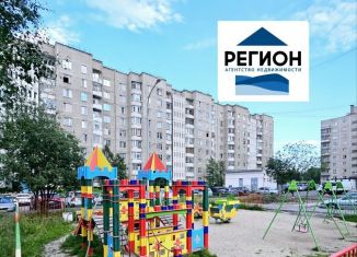 Продажа 2-ком. квартиры, 57.1 м2, Мурманская область, Южная улица, 9