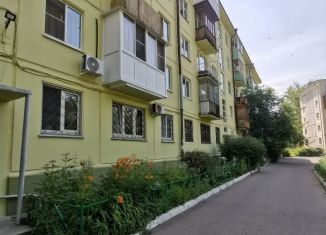 Продам трехкомнатную квартиру, 55.3 м2, Ангарск, 82-й квартал, 10