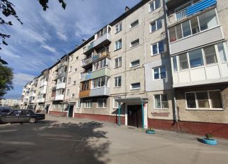 Продается трехкомнатная квартира, 61.4 м2, Топки, микрорайон Красная Горка, 16