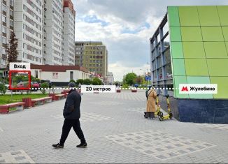 Сдаю торговую площадь, 35 м2, Москва, улица Авиаконструктора Миля, 8к1, район Выхино-Жулебино