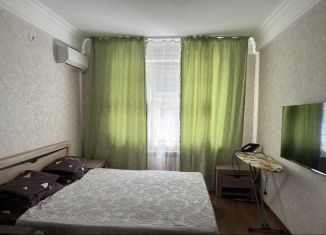 Сдаю 1-комнатную квартиру, 40 м2, Каспийск, проспект Акулиничева, 15А