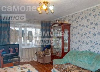 Продаю 3-ком. квартиру, 59 м2, Тверь, улица Дарвина, 4к1