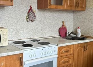 Аренда двухкомнатной квартиры, 56 м2, Москва, Валдайский проезд, 10к1, Валдайский проезд