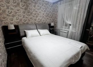 Сдам в аренду 3-ком. квартиру, 90 м2, Дербент, улица Сальмана, 15