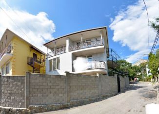 Сдам дом, 100 м2, посёлок городского типа Гаспра, Парусная улица, 9Б