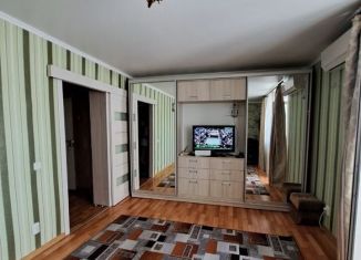 Сдаю 1-ком. квартиру, 40 м2, Феодосия, бульвар Старшинова, 21