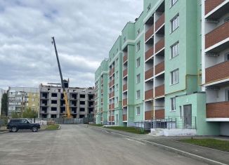 Продажа 1-ком. квартиры, 42.4 м2, посёлок городского типа Петра Дубрава, улица Строителей, 7, ЖК Земляничный