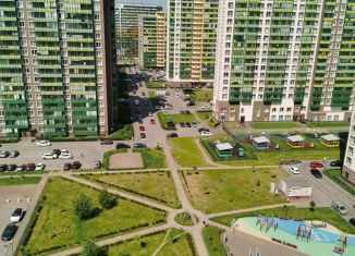 Сдам в аренду 1-ком. квартиру, 32 м2, Мурино, улица Шувалова, 27/7, ЖК Гринландия-2