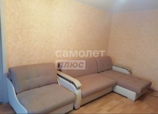 Продажа 2-ком. квартиры, 42 м2, поселок Большевик, улица Ленина, 34