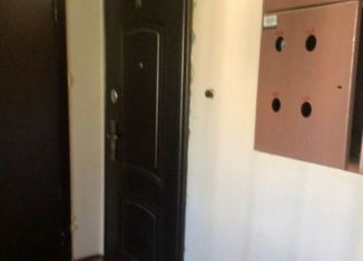 Продаю 1-ком. квартиру, 39 м2, Кронштадт, улица Всеволода Вишневского, 18