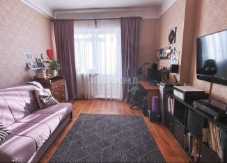 Продаю 2-ком. квартиру, 53 м2, Новосибирск, улица Фрунзе, 8