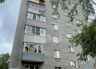 Продаю 2-ком. квартиру, 41.7 м2, Омск, улица Калинина, 8