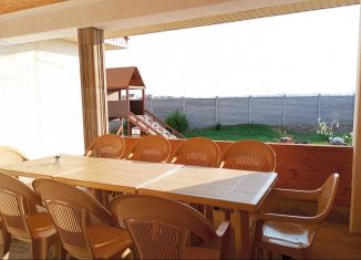 Сдам в аренду комнату, 18 м2, поселок городского типа Заозерное, Севастопольская улица, 1