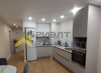 Продается 2-ком. квартира, 59 м2, Омск, Светловская улица, 10, ЖК Уютный