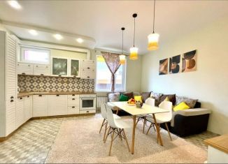 Сдача в аренду 3-комнатной квартиры, 76 м2, Сочи, улица Метелёва, 9, микрорайон Яна Фабрициуса